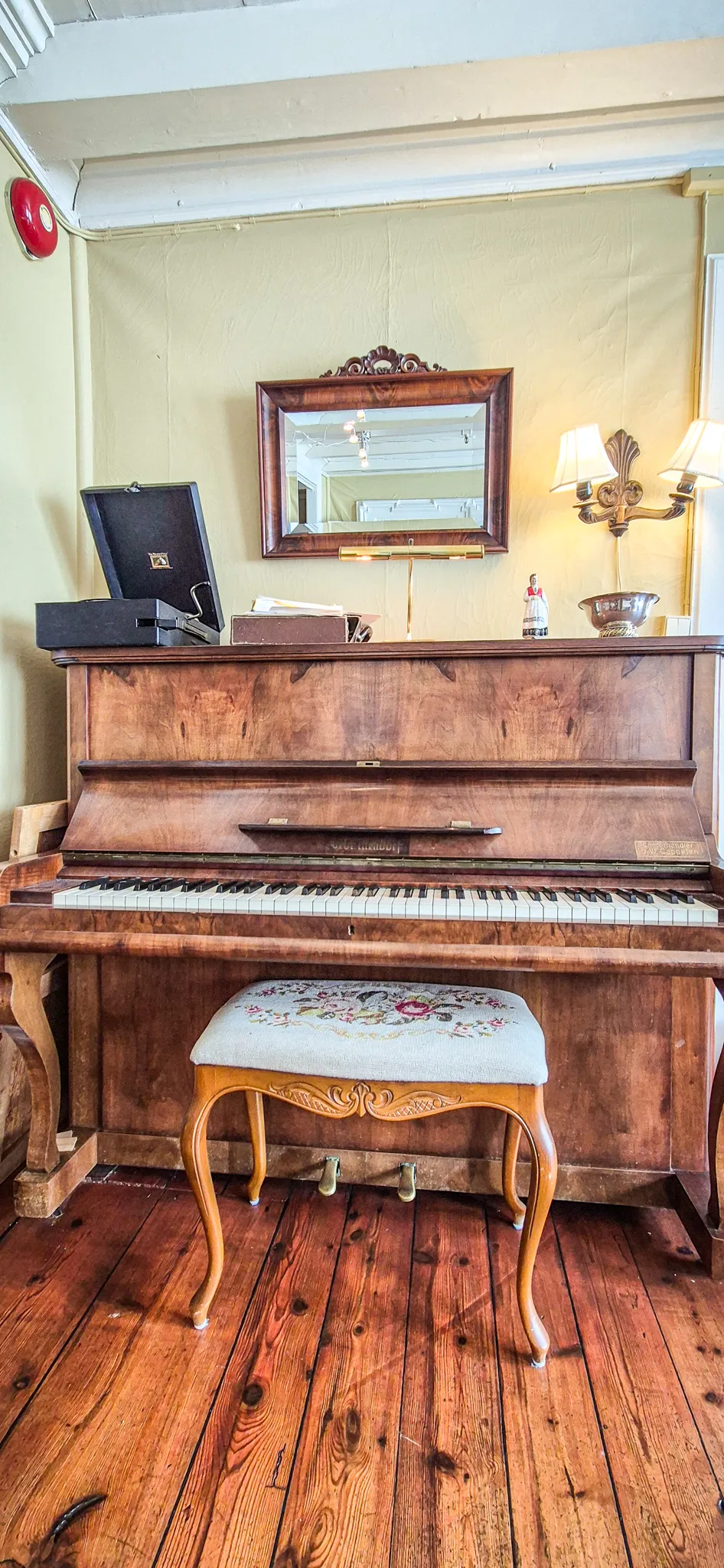 photo of a piano